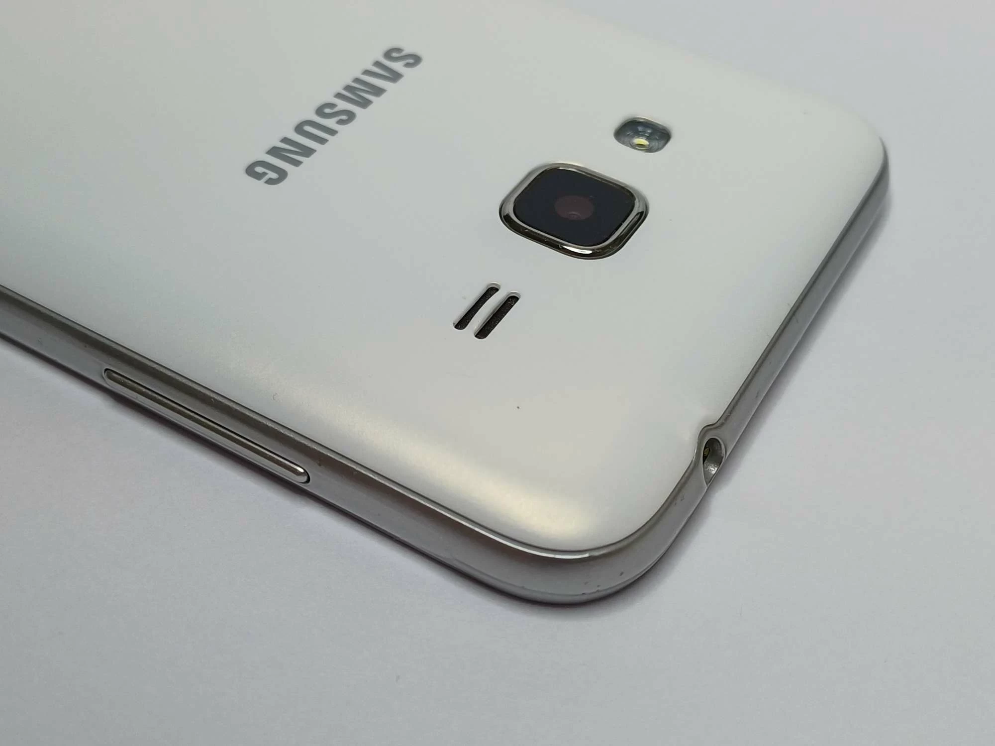 telefon-samsung-j3-ean-gtin-8806088303536