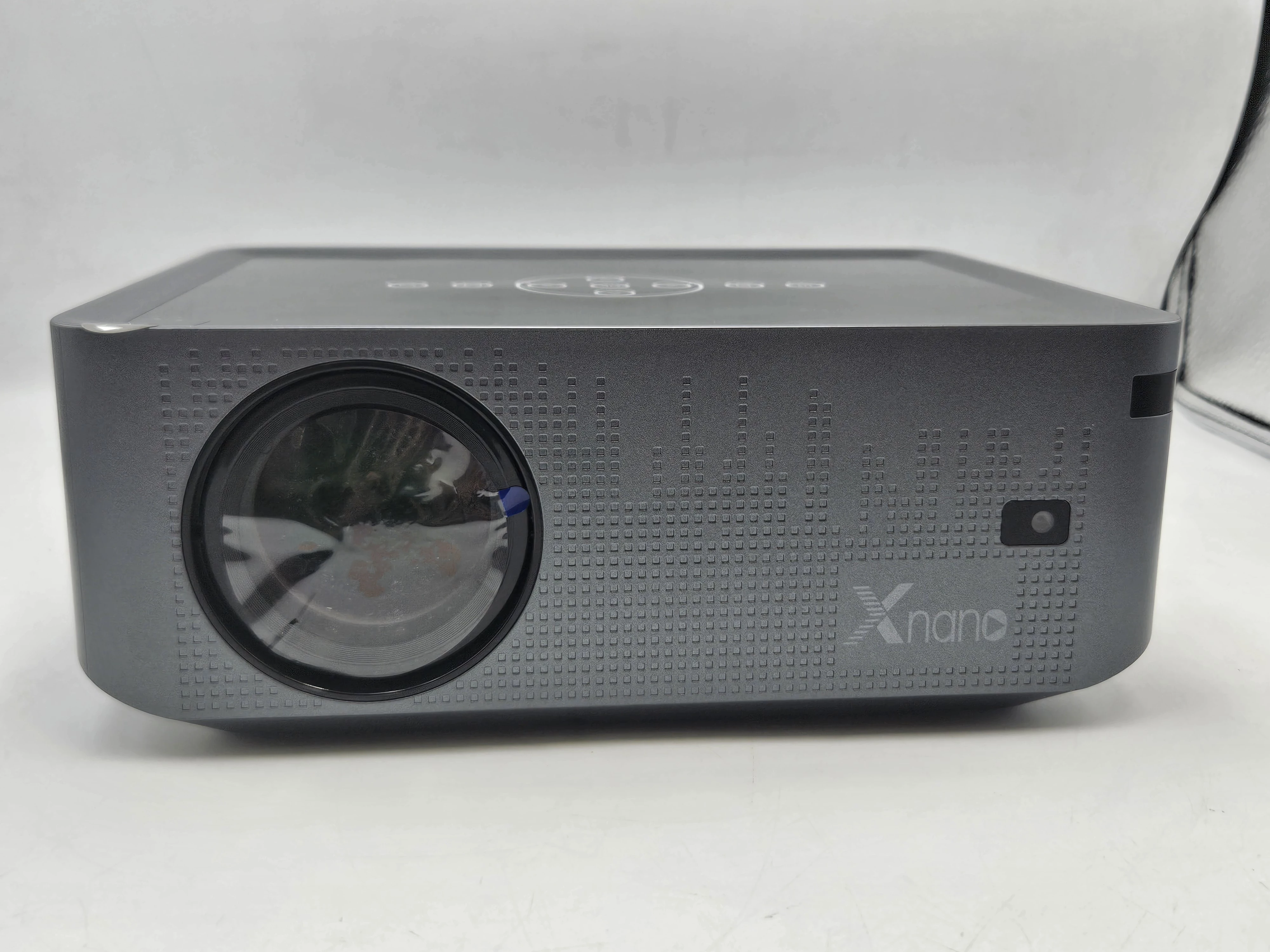 projector-qiwa-1080p-full-hd-grojecka-31-warszawa