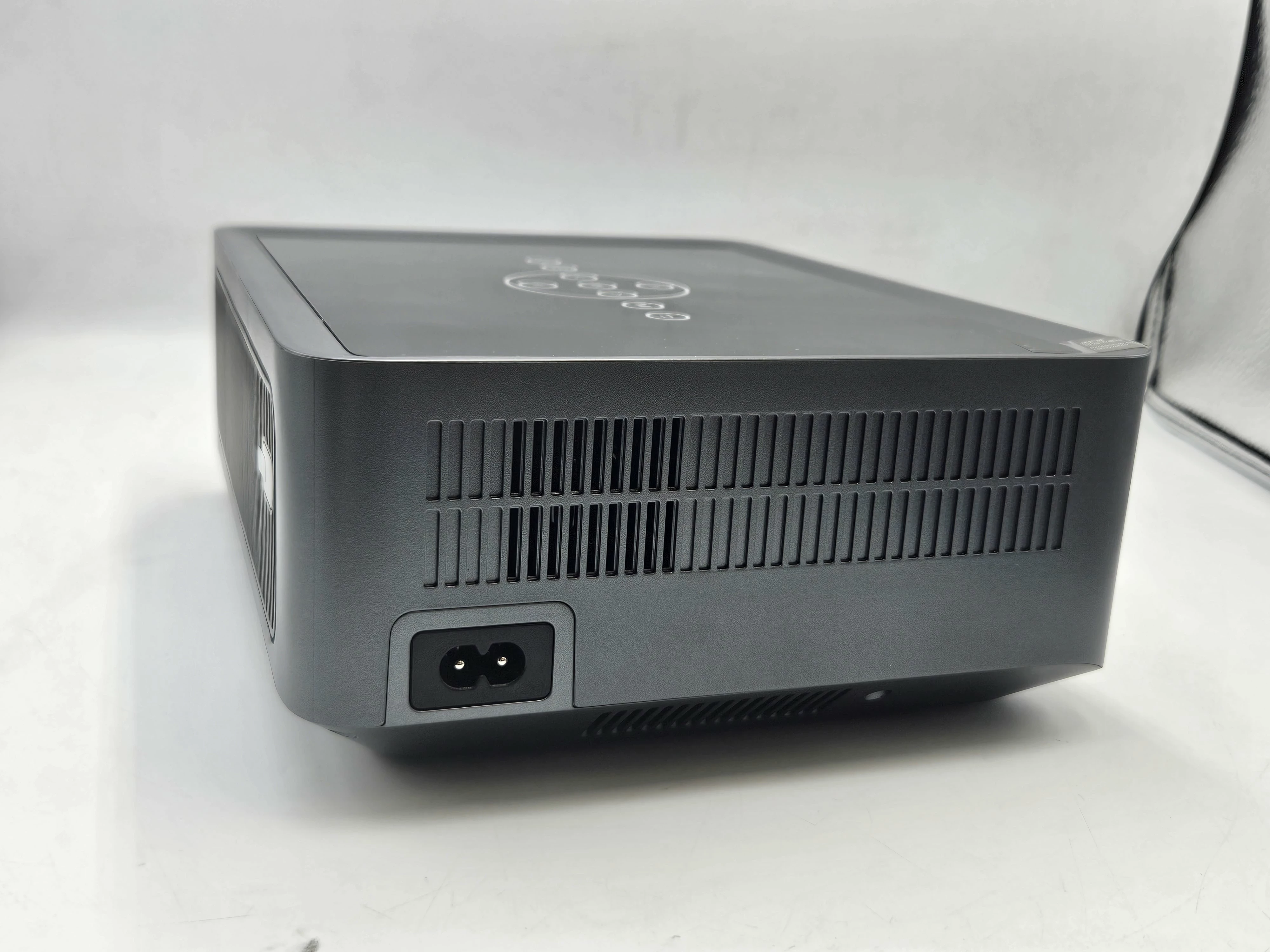 projector-qiwa-1080p-full-hd-technologia-wyswietlania-204793-221741