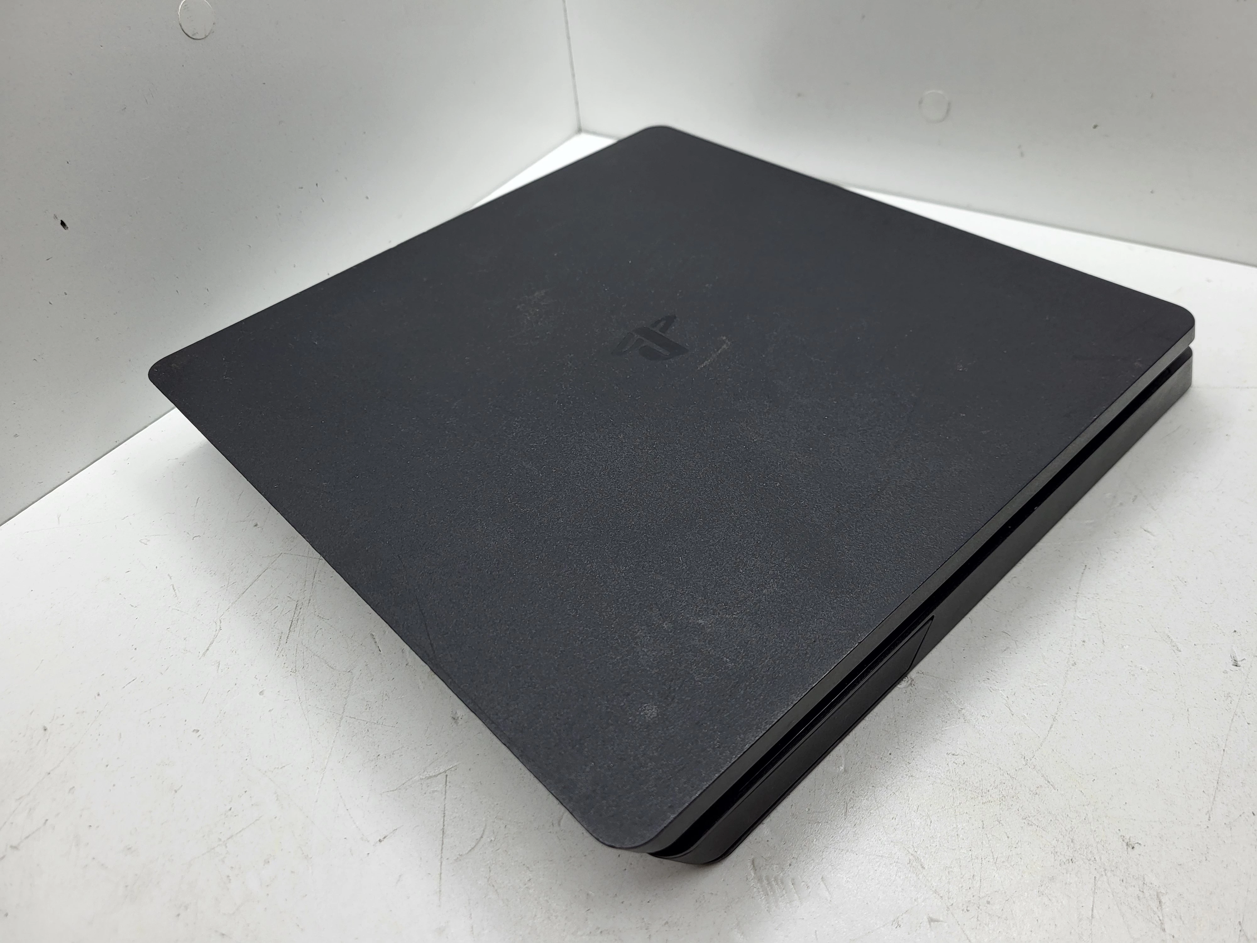 konsola-ps4-slim-500gb-wersja-130590-2