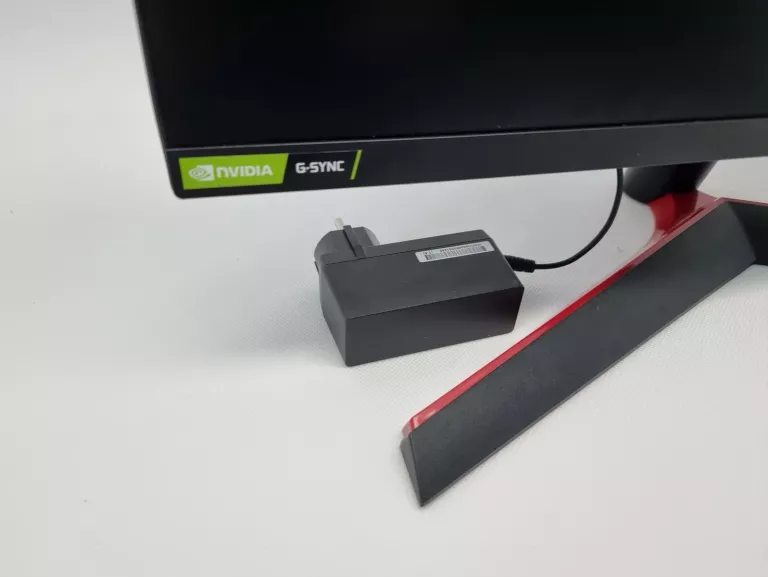 monitor-lg-27gn800p-b-27-ultragear-144hz-ips-1ms-freesync-g-sync-2560x1440-przekatna-ekranu-cale-2700
