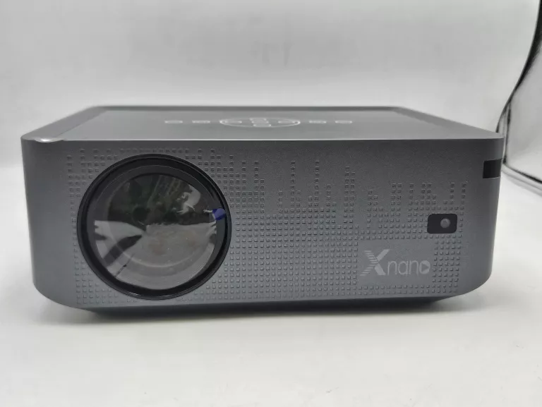 projector-qiwa-1080p-full-hd-grojecka-31-warszawa