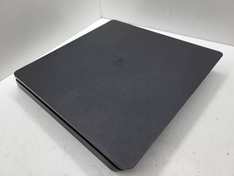 konsola-ps4-slim-500gb-liczba-kontrolerow-w-zestawie-205994-225550