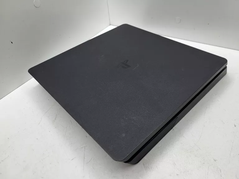 konsola-ps4-slim-500gb-wersja-130590-2