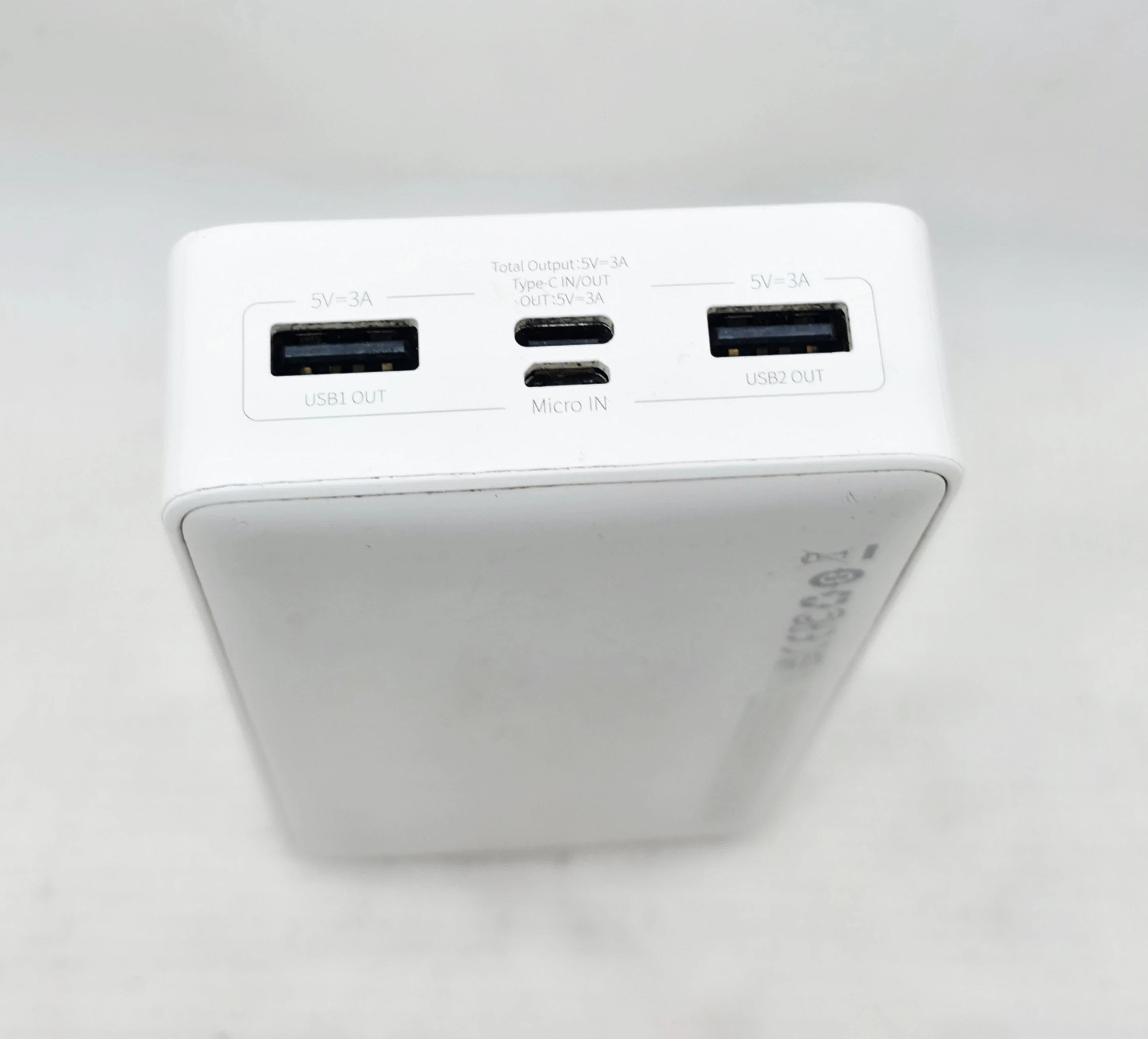 powerbank-baseus-ppbd20-sam-porysowany-stan-11323-2