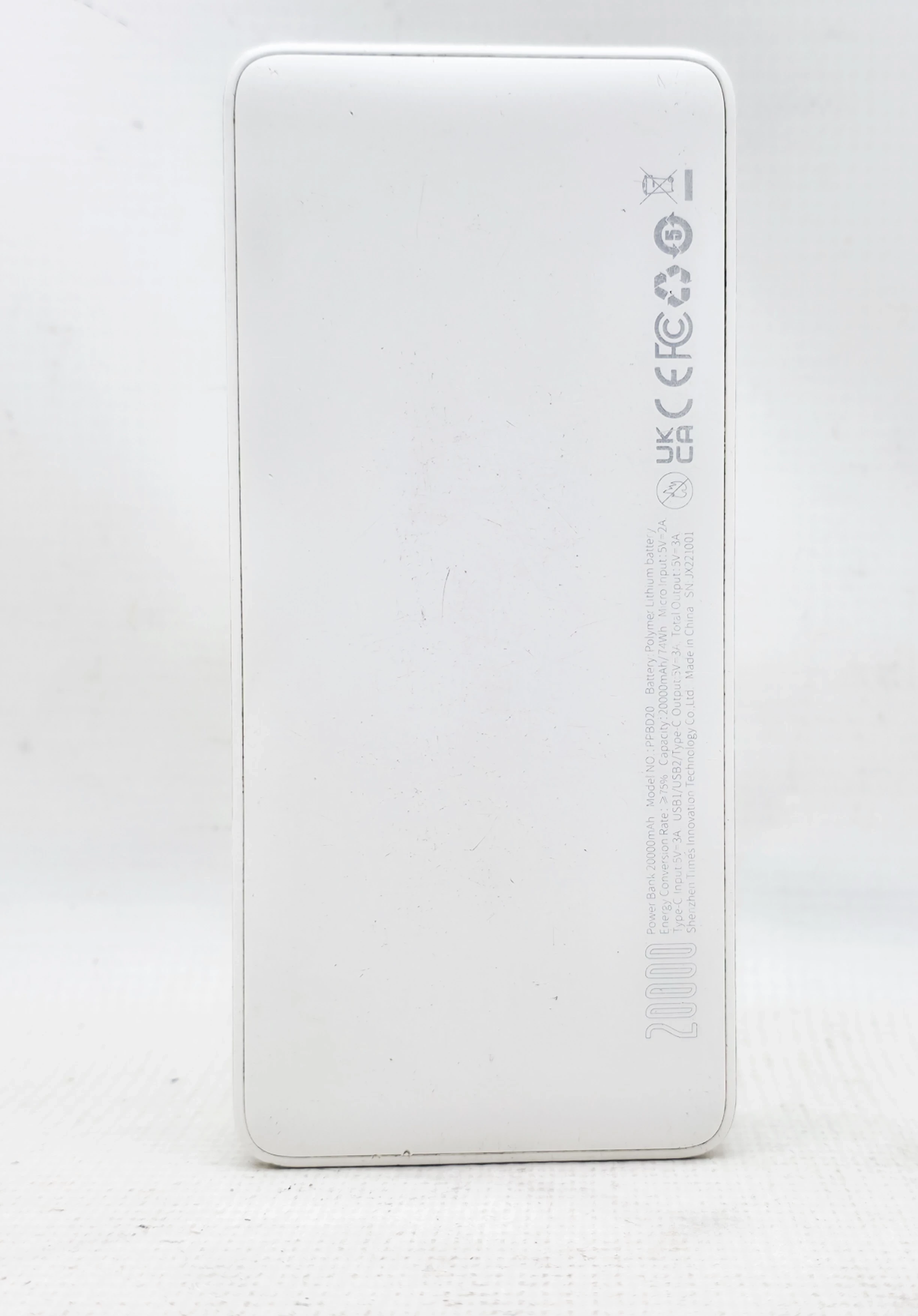 powerbank-baseus-ppbd20-sam-porysowany-ean-gtin-6932172618261