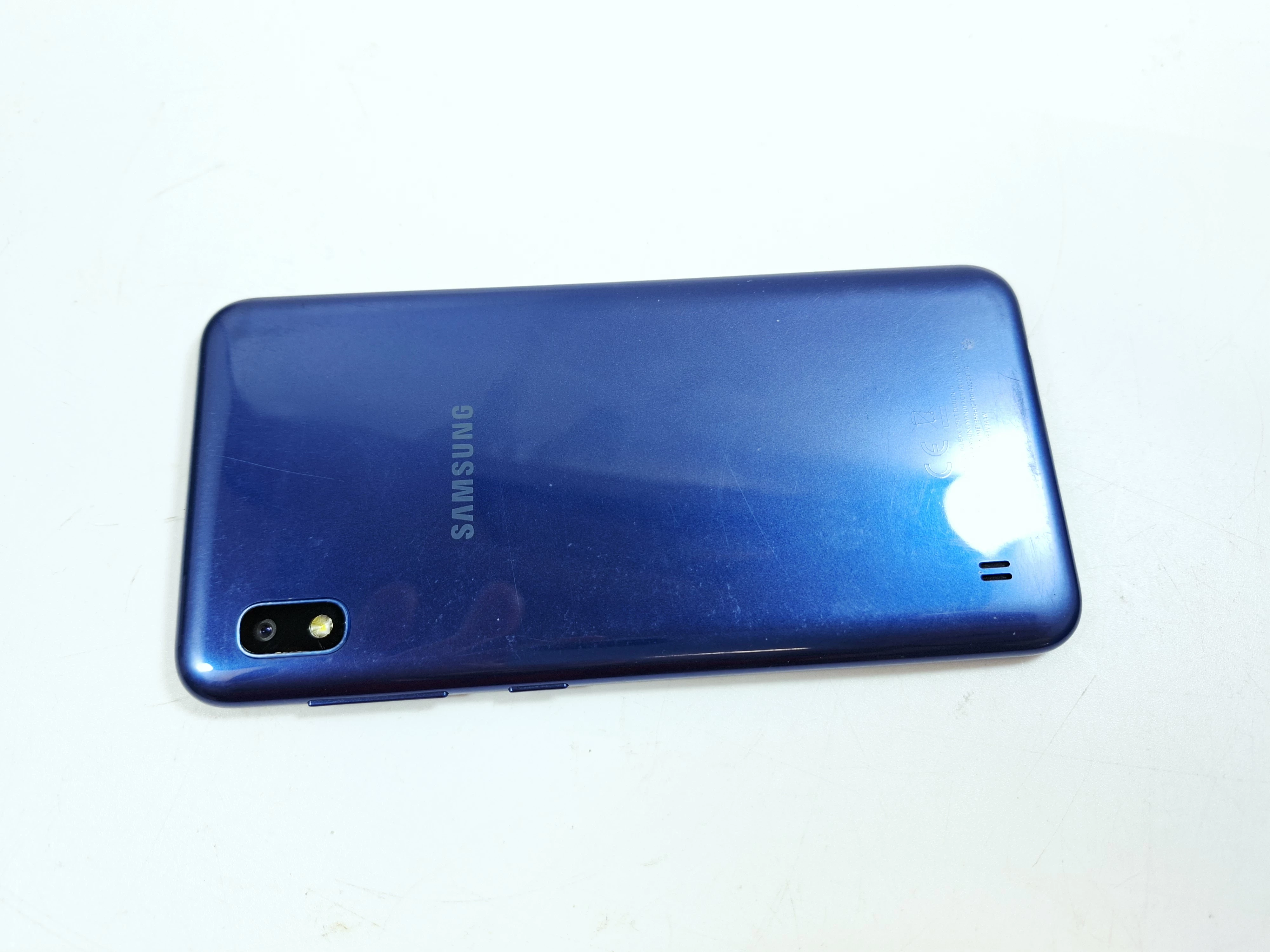 telefon-samsung-galaxy-a10-stan-11323-2