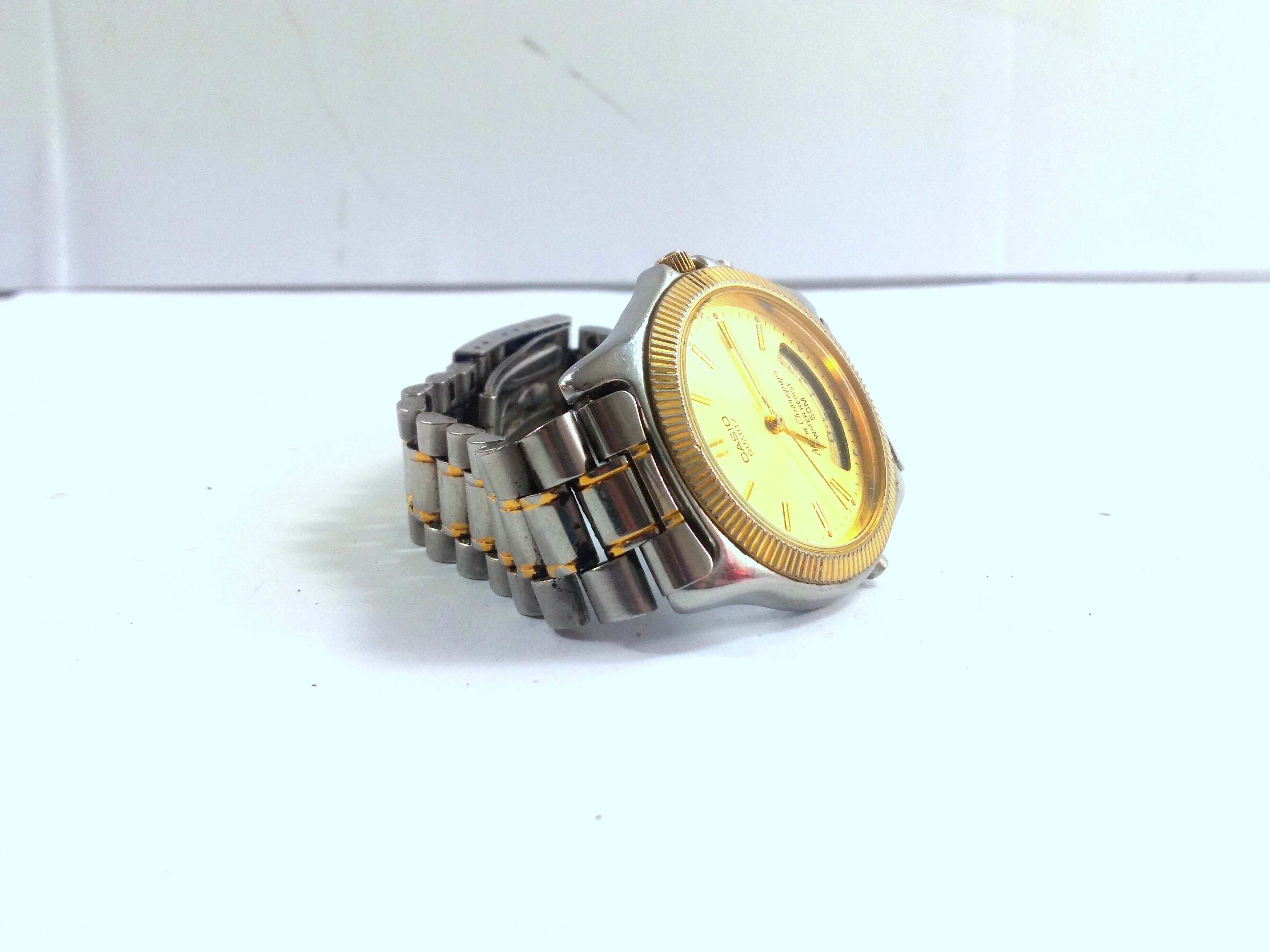 zegarek-casio-quartz-alarm-chronograph-aq-313w-rodzaj-129220-1