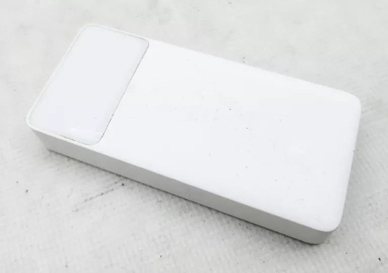 powerbank-baseus-ppbd20-sam-porysowany-kod-producenta-ppbd050302