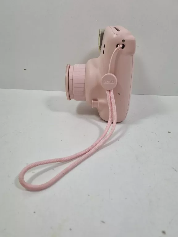 aparat-fujifilm-instax-mini-11-blush-pink-opis-marka-248811-1950970