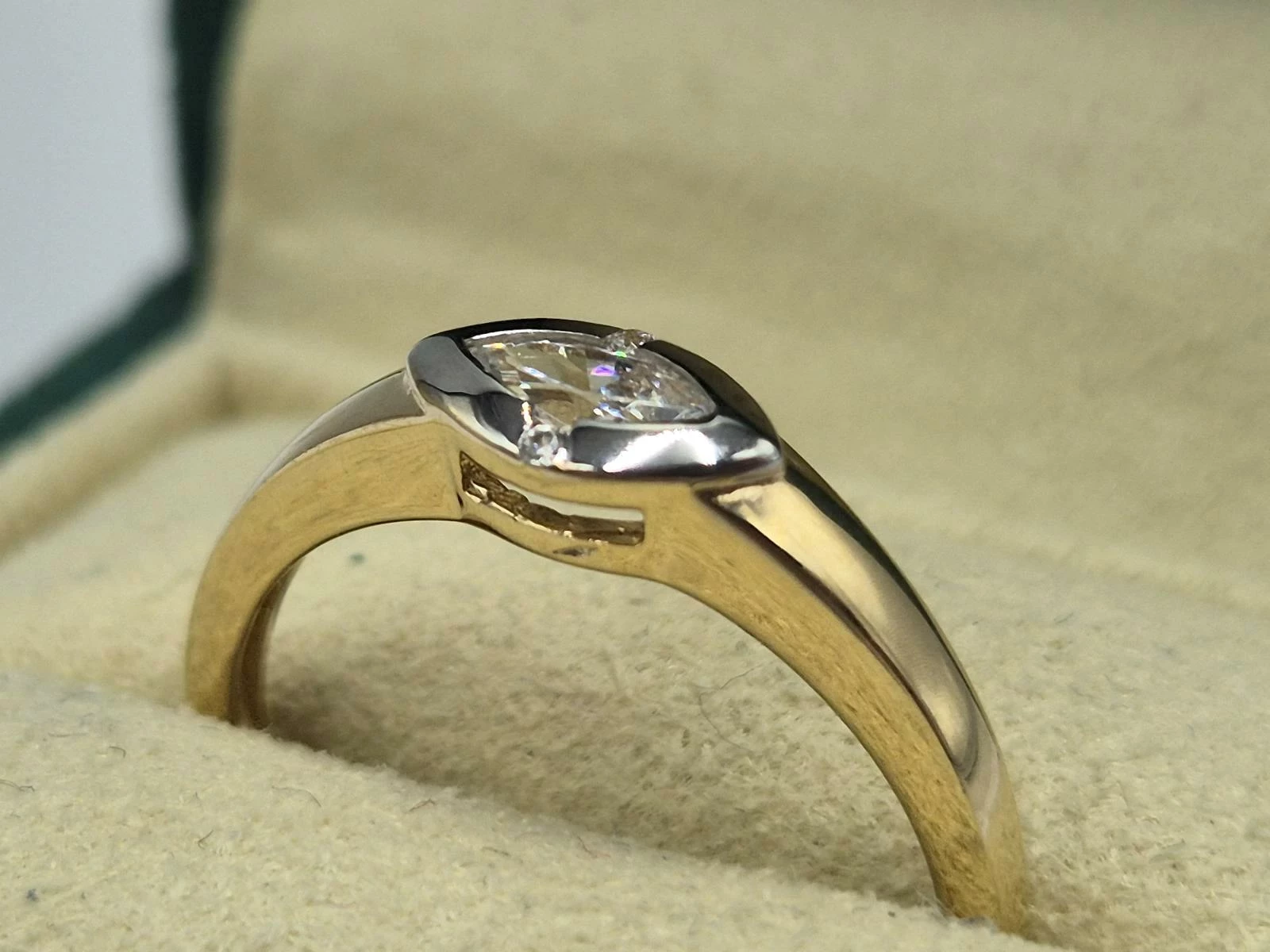 zloty-pierscionek-z-cyrkonia-585-14k-205g-r14-ean-gtin-5900025305355