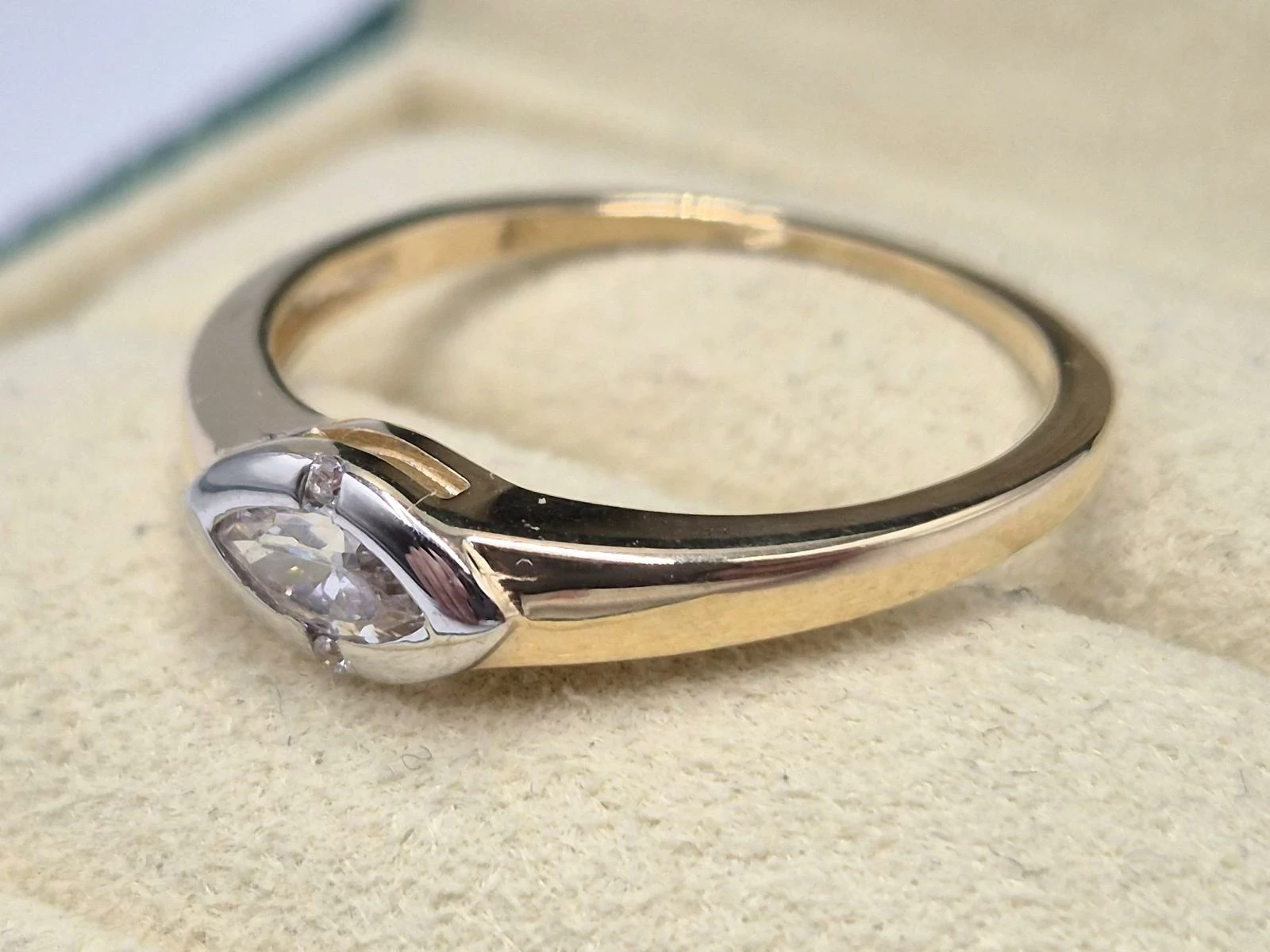 zloty-pierscionek-z-cyrkonia-585-14k-205g-r14-waga-290