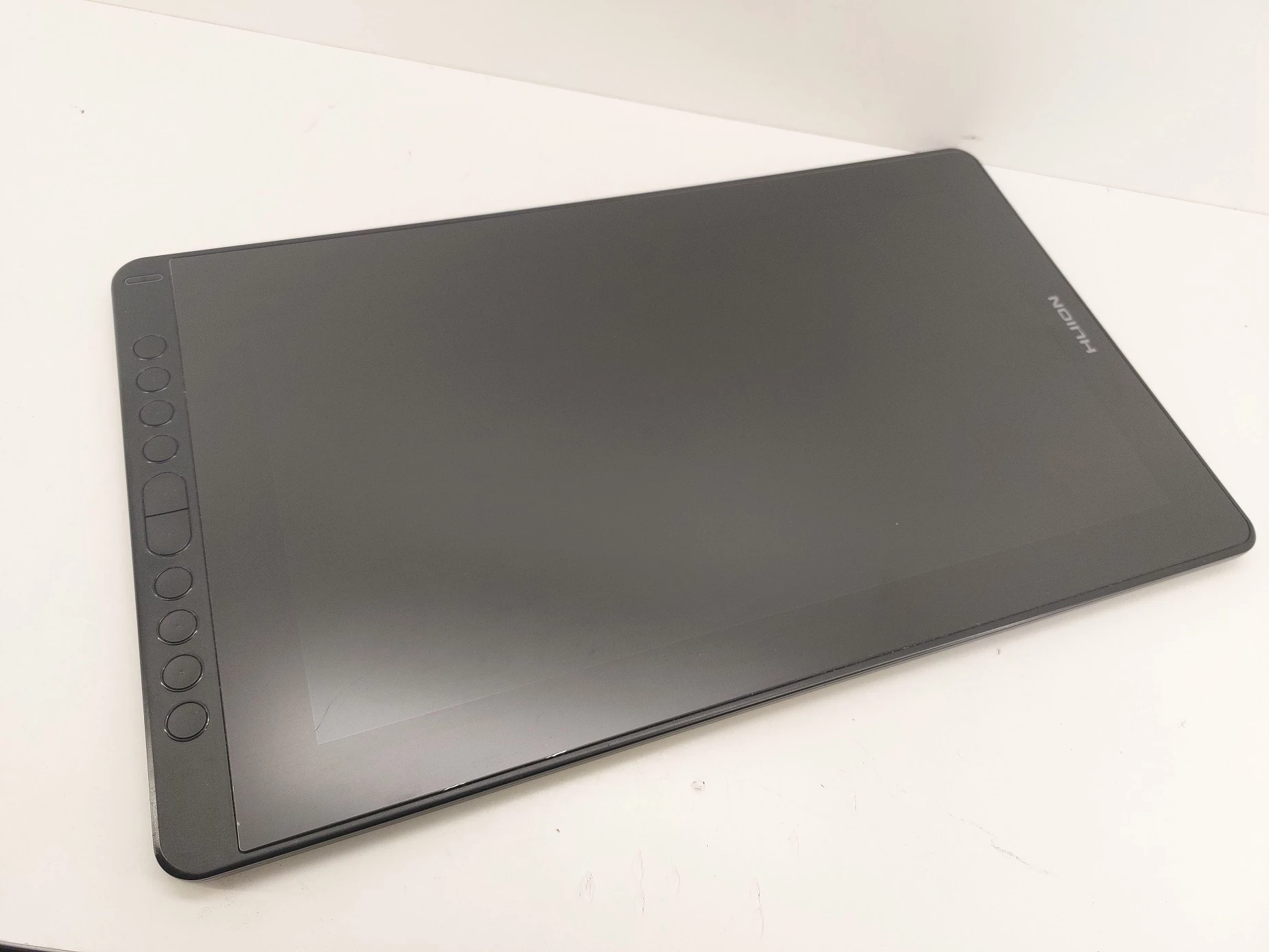 tablet-graficzny-lcd-huion-kamvas-16-2021-fhd-ips-5080lpi-156-pioro-kod-producenta-kamvas-16-2021