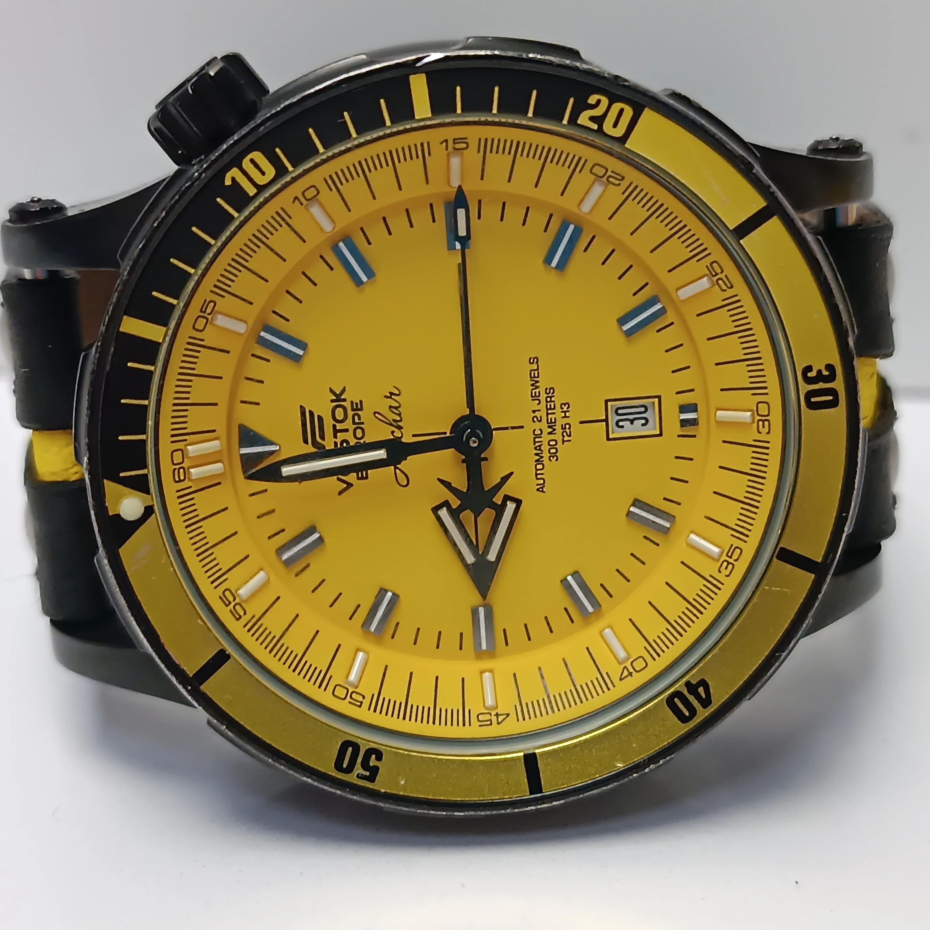 zegarek-vostok-europe-anchar-nh35a-5104144-mechanizm-18738-4