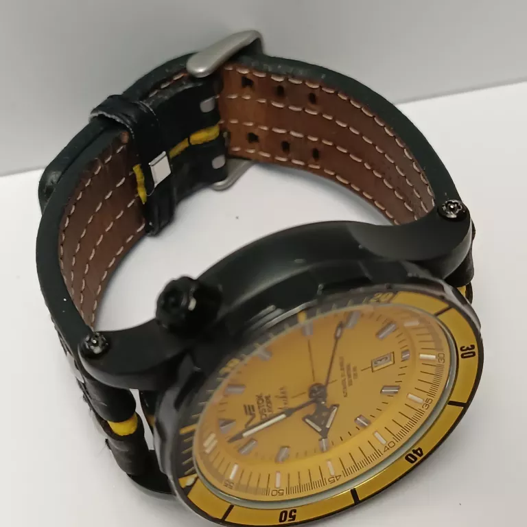 zegarek-vostok-europe-anchar-nh35a-5104144-material-paska-129219-10