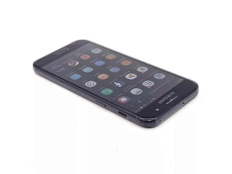 samsung-galaxy-a3-2017-4glte-216gb-czarny-sm-a320fl-przekatna-ekranu-470