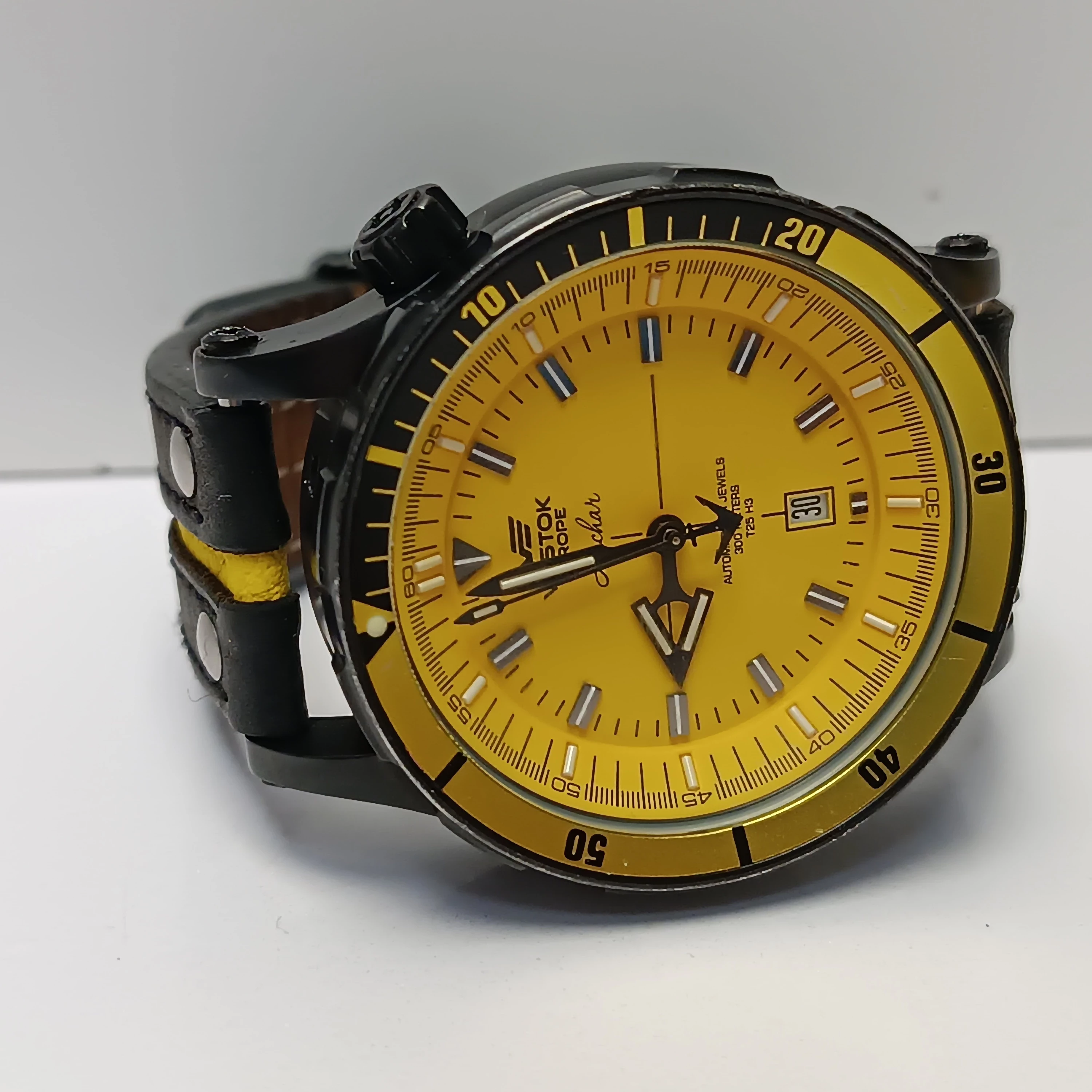 zegarek-vostok-europe-anchar-nh35a-5104144-osiedle-teatralne-3u15-krakow