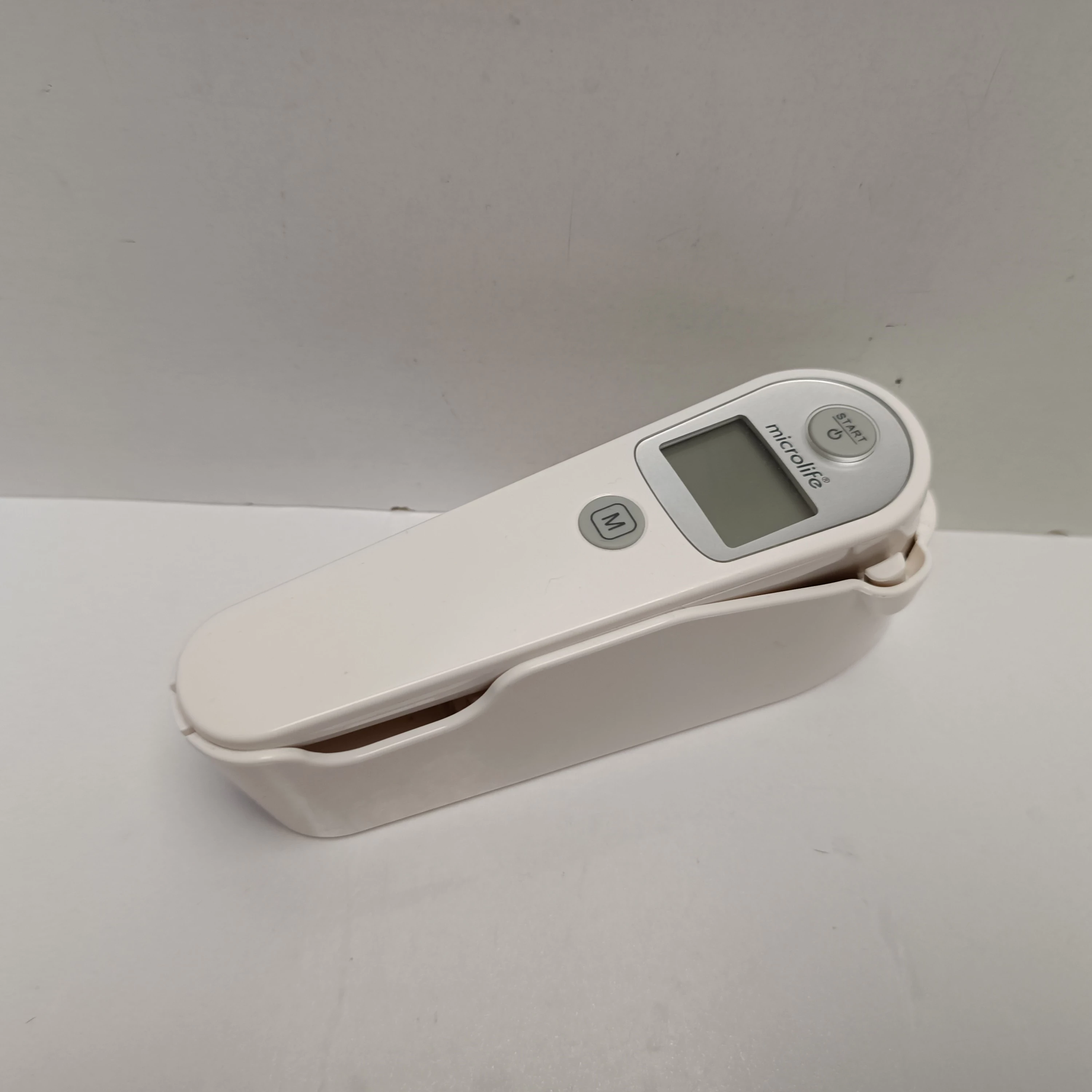 termometr-douszny-na-podczerwien-microlife-ir-310-ean-gtin-4719003405410