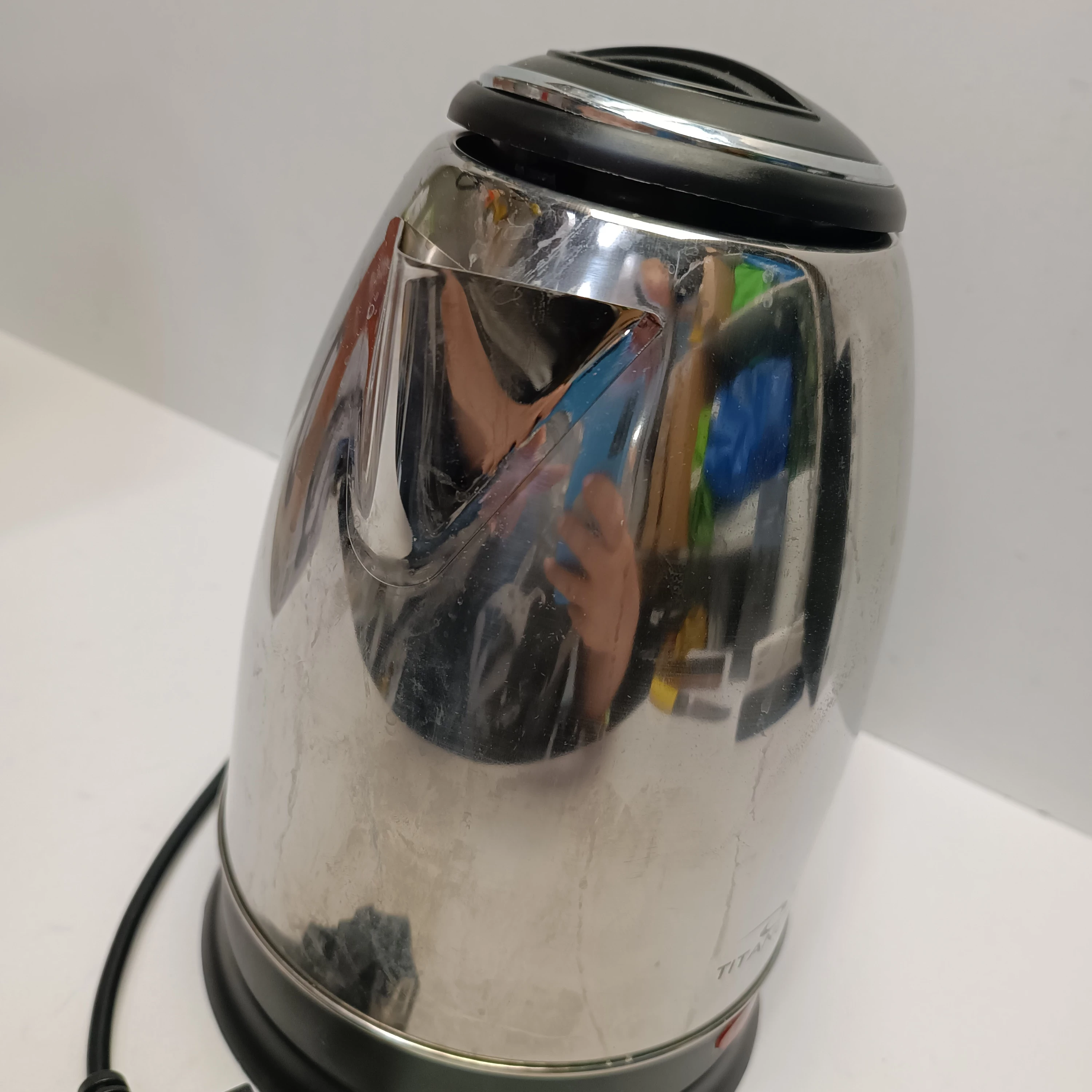 czajnik-elektryczny-titanum-kod-producenta-tkk001i