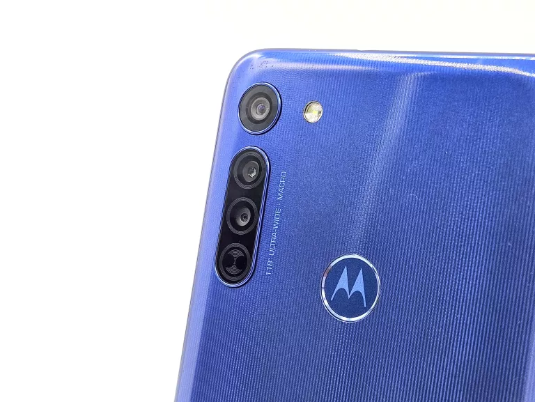 motorola-moto-g8-4glte-464gb-niebieski-kod-producenta-pahl0002pl