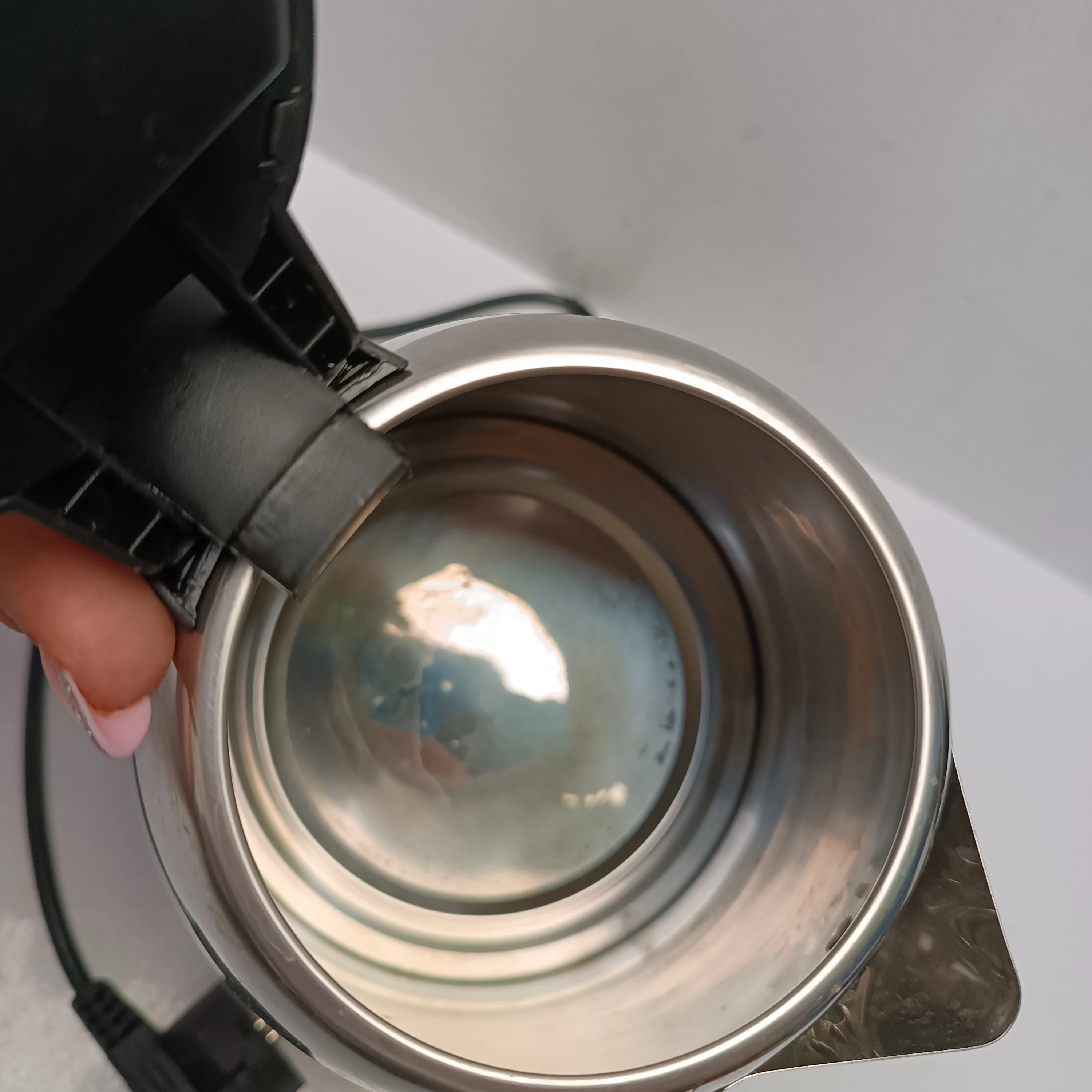 czajnik-elektryczny-titanum-pojemnosc-1800