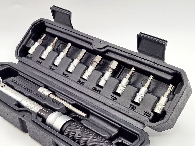 crivit-klucz-dynamometryczny-rowerowy-2-24-nm-zestaw-koncowek-14-ean-gtin-4052916192238