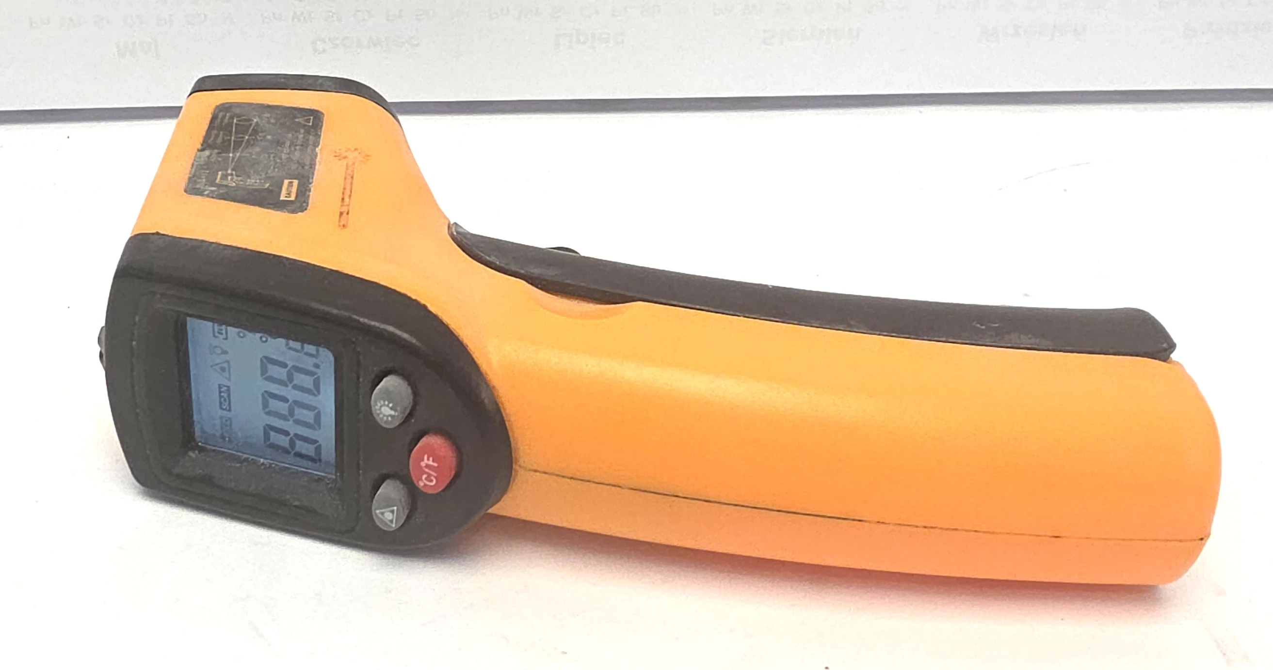 termometr-laserowy-gm320-ean-gtin-5903738810178