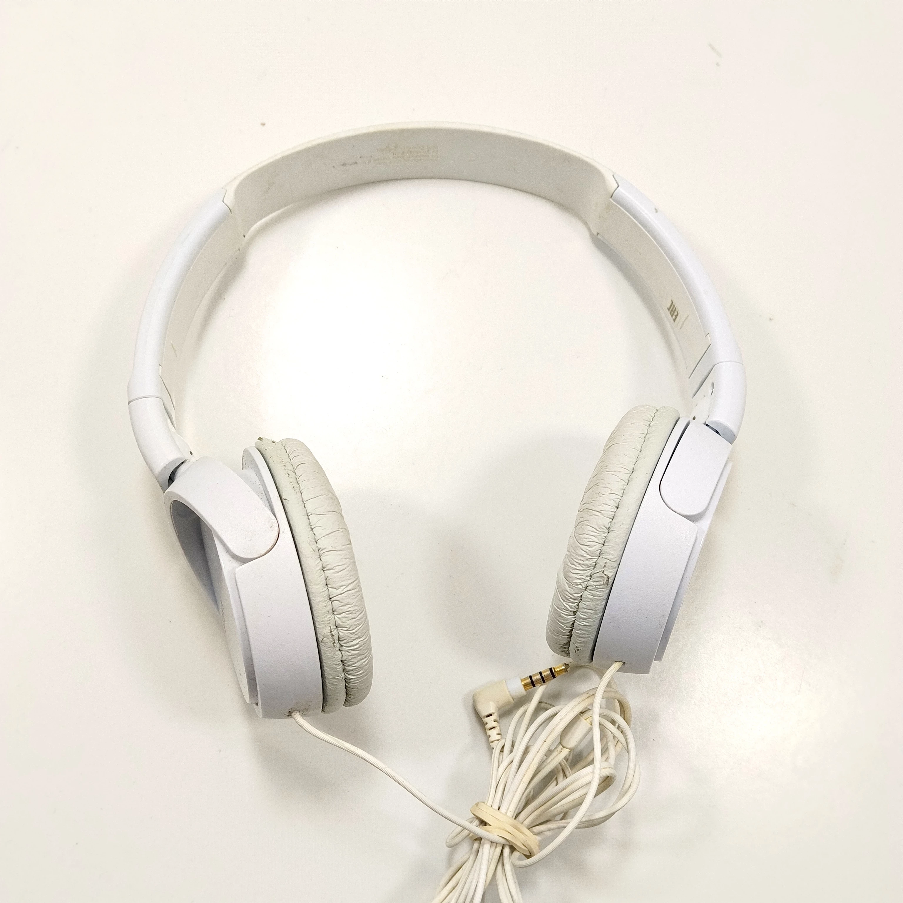 sluchawki-sony-nauszne-biale-stan-11323-2