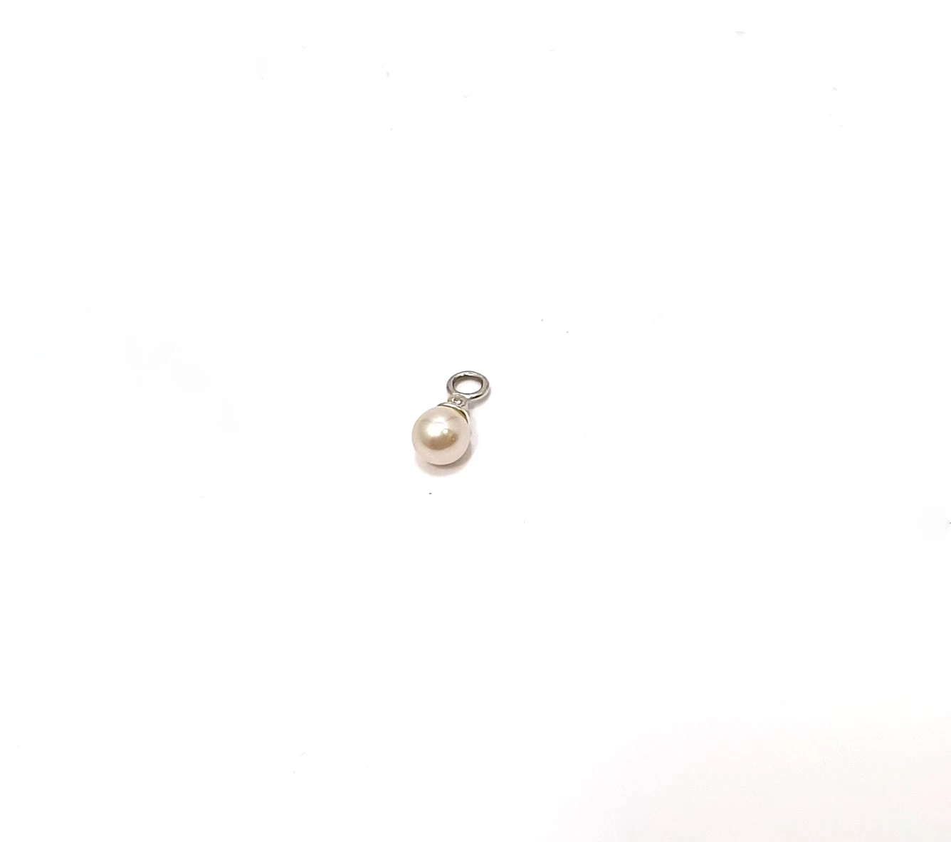 drobna-srebrna-zawieszka-z-perelka-019-g-925-stan-11323-2