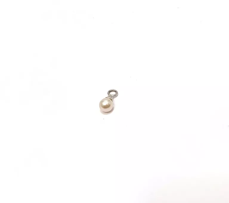 drobna-srebrna-zawieszka-z-perelka-019-g-925-stan-11323-2