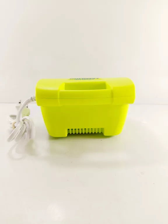 flaem-inhalator-pneumatyczno-tlokowy-novama-familino-model-familino