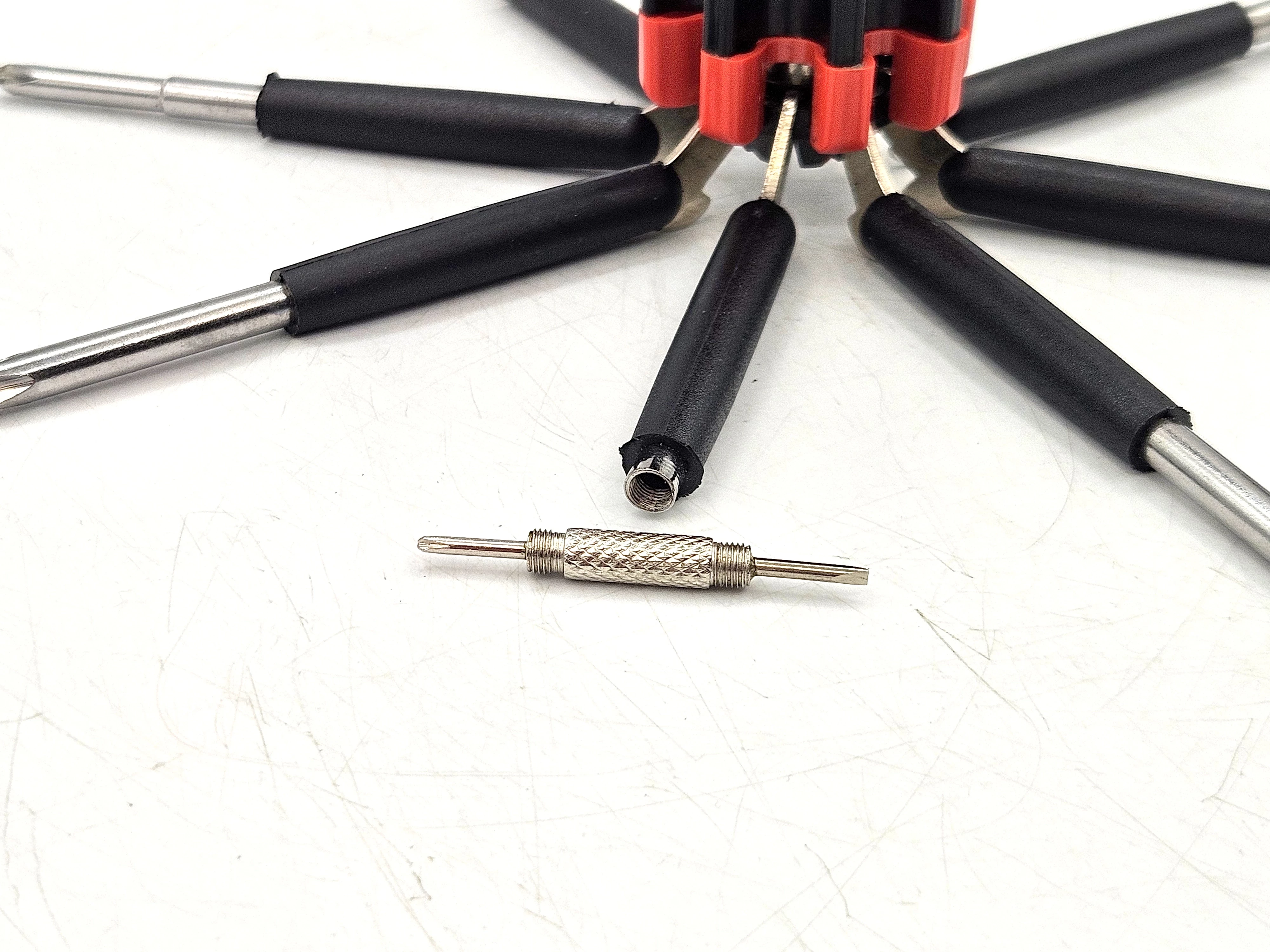 srubokret-8w1-bottari-24032-z-podswietleniem-led-informacje-dodatkowe-128632-2