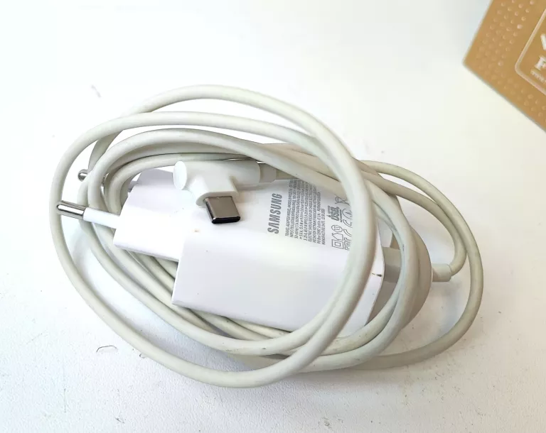 projektor-samsung-the-freestyle-gen-1-sp-lsp3bla-waga-produktu-z-opakowaniem-jednostkowym-0700