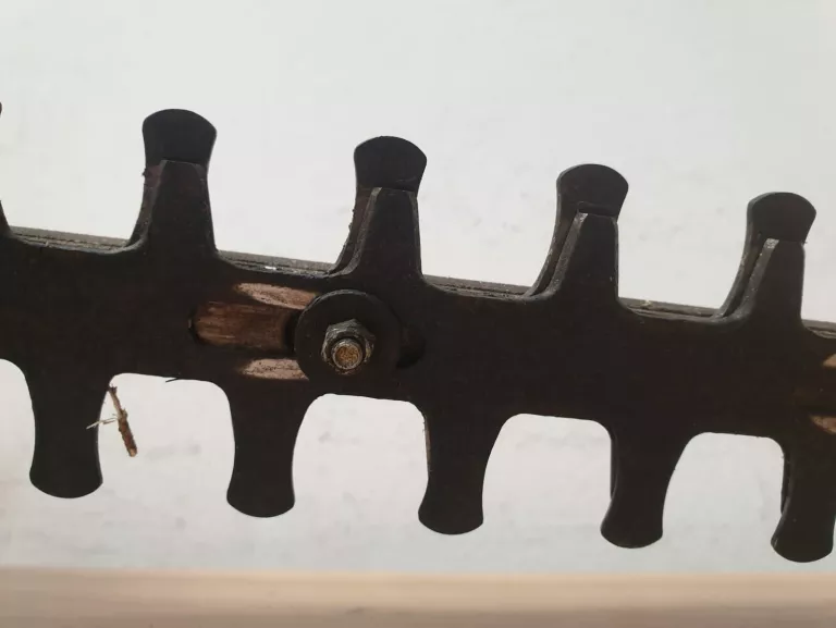 nozyce-elektryczne-do-ciecia-zywoplotu-ryobi-rht4550-zasilanie-209566-1769020