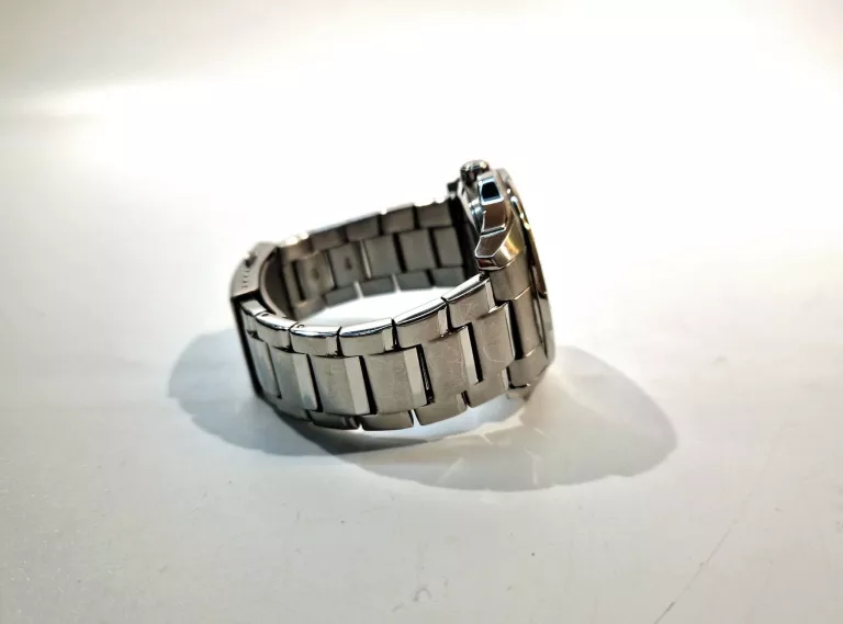 zegarek-meski-nareczny-casio-edifice-ef-129d-2avef-material-paska-129219-8