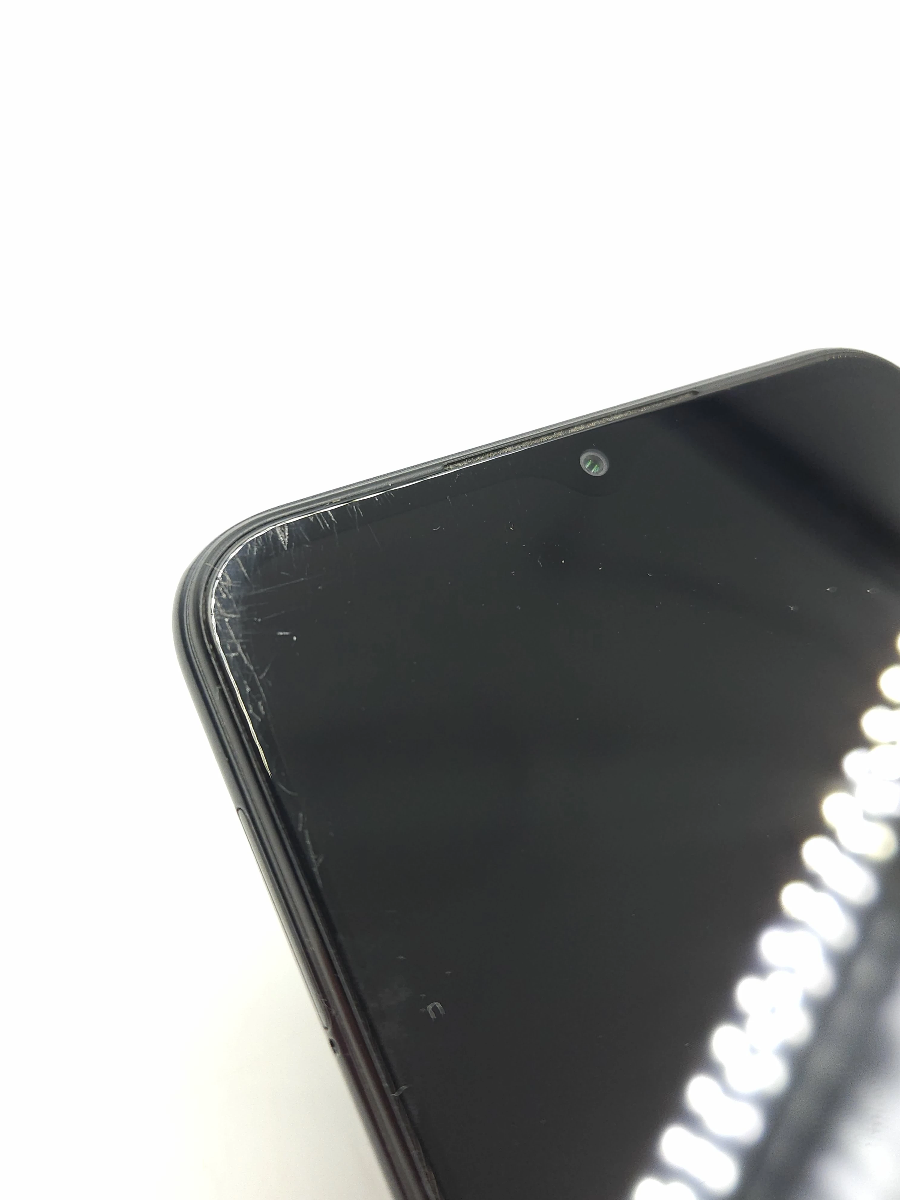 telefon-samsung-galaxy-a22-5g-przekatna-ekranu-660