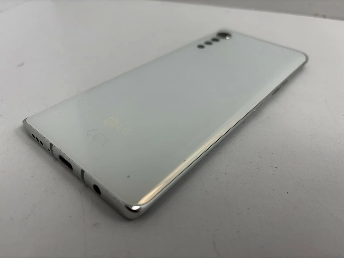 telefon-lg-velvet-przekatna-ekranu-680