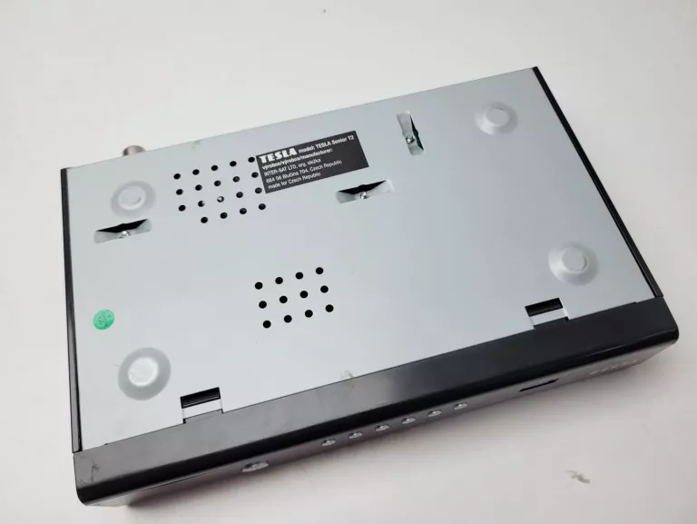 dekoder-tesla-senior-t2-dvb-t2-h265-hevc-komplet-waga-produktu-055