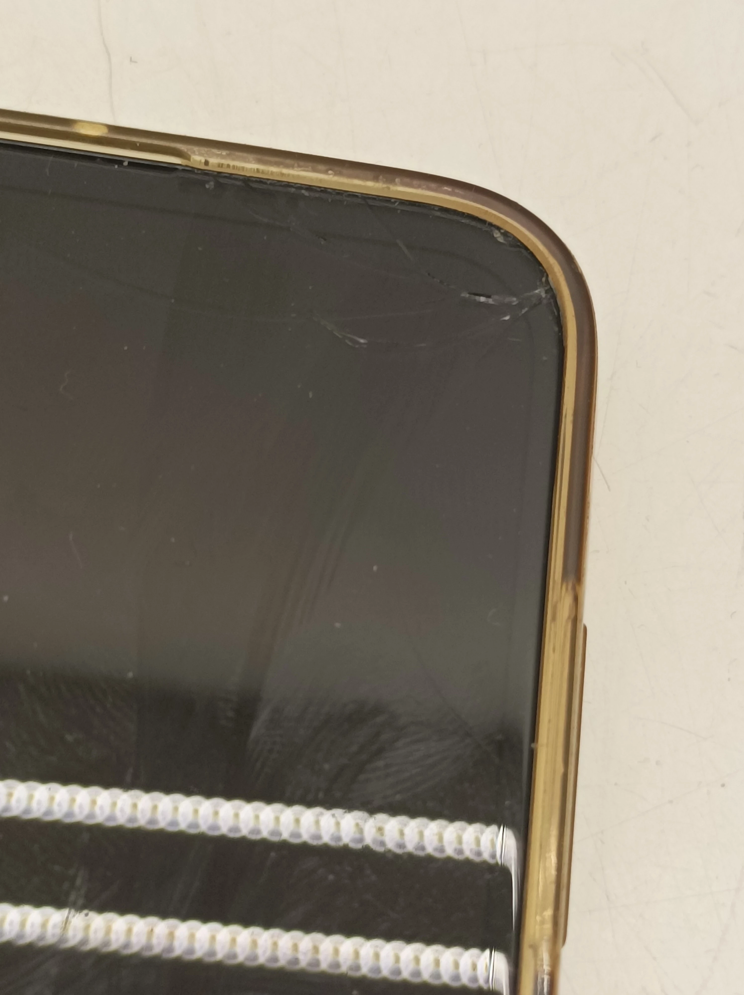 telefon-motorola-g42-ean-gtin-0840023242632