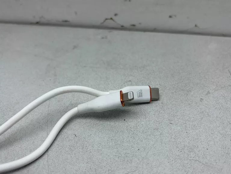 kabel-ladujacy-usb-c-to-lightning-ean-gtin-5905689002121