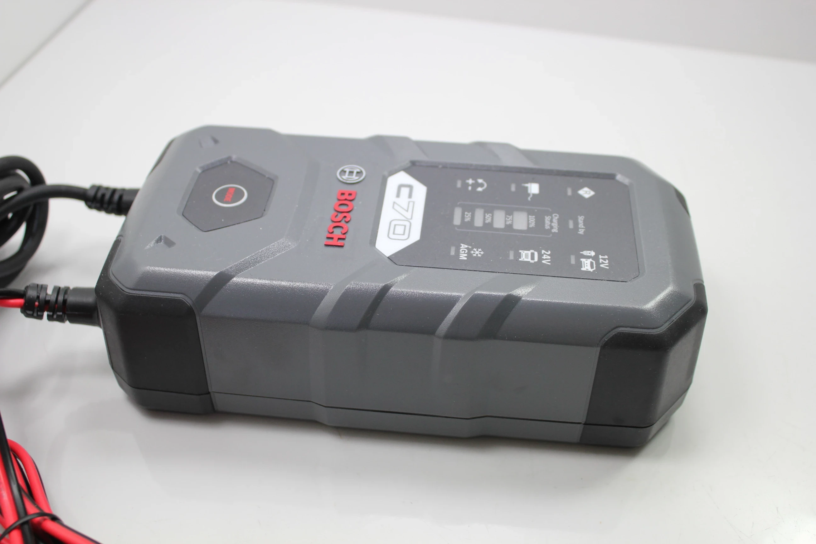 ladowarka-prostownik-akumulatorowa-bosch-0189911070-c70-12v-24v-agm-efb-stan-11323-238058