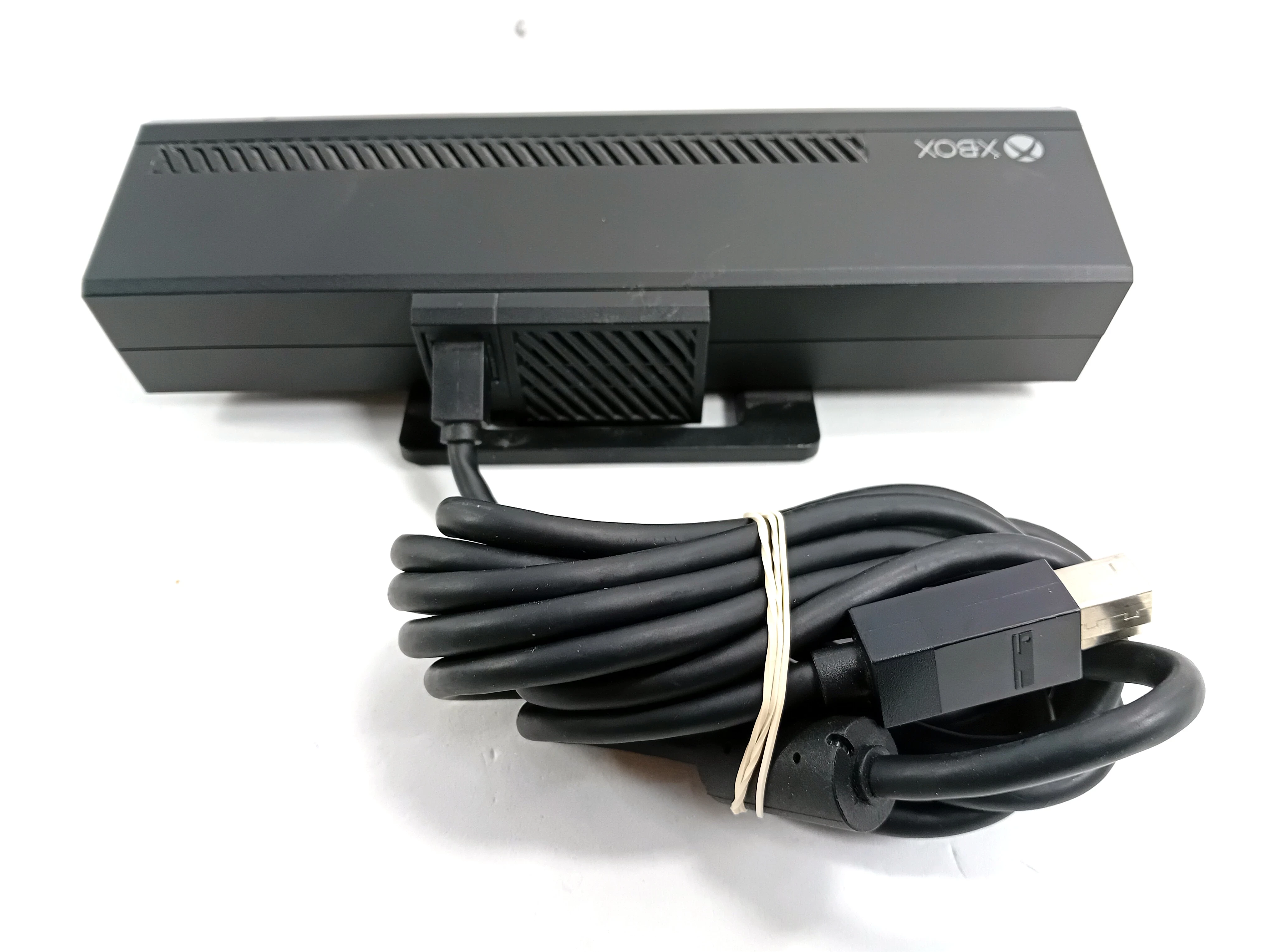 kinect-xbox-one-waga-produktu-z-opakowaniem-jednostkowym-1400