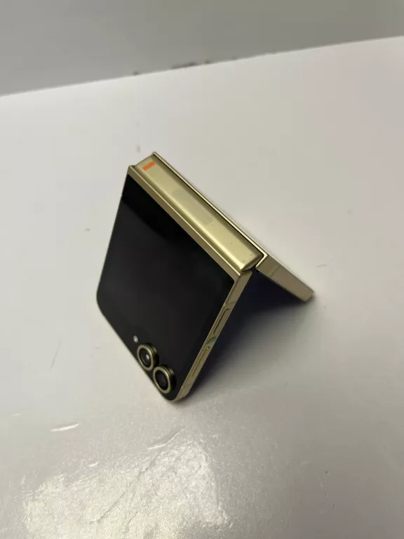 telefon-samsung-galaxy-z-flip6-12256-pojemnosc-akumulatora-4000