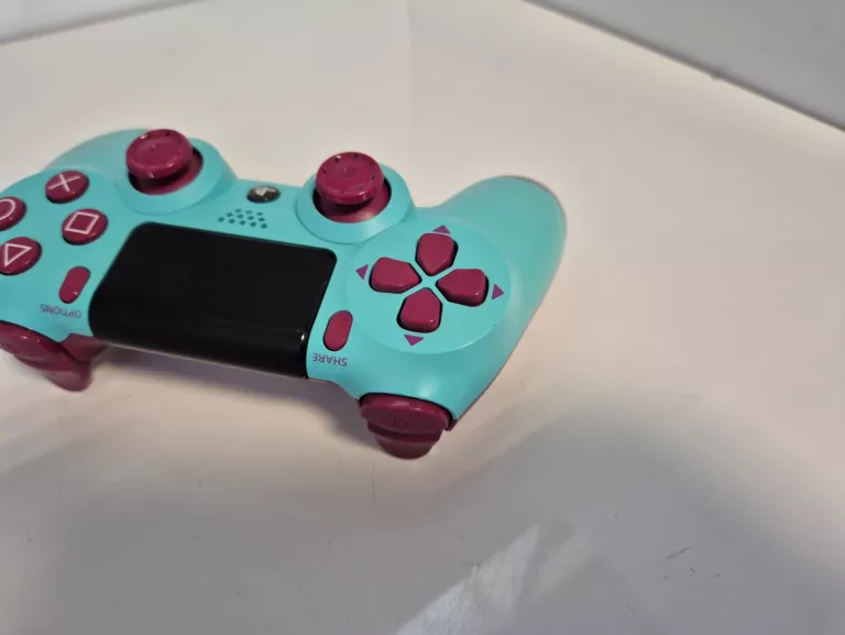 pad-bezprzewodowy-ps4-sony-playstation-4-berry-blue-kontroler-opis-stan-11323-2