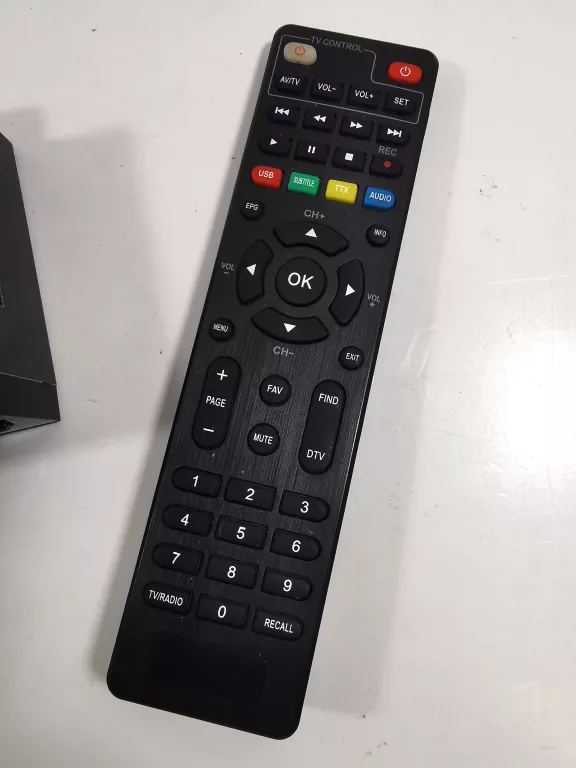 dekoder-dvbt2-opticum-nytrobox-komplet-ean-gtin-5908266364117