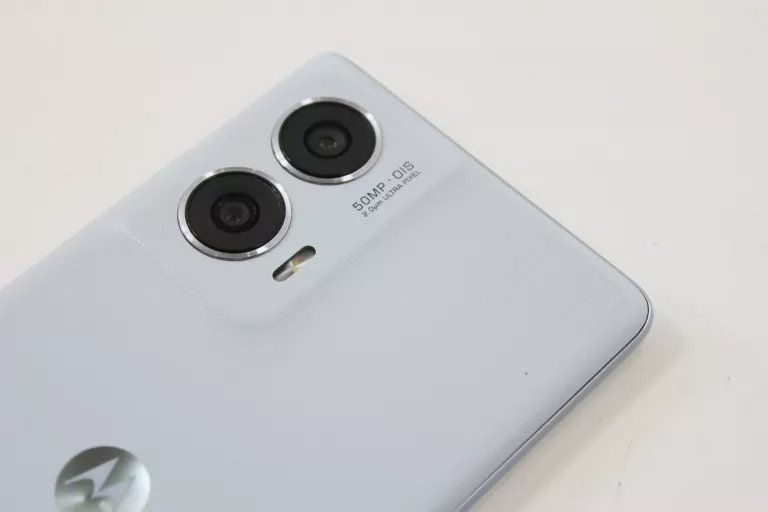 telefon-motorola-edge-50-fusion-8256gb-gwar-przekatna-ekranu-667