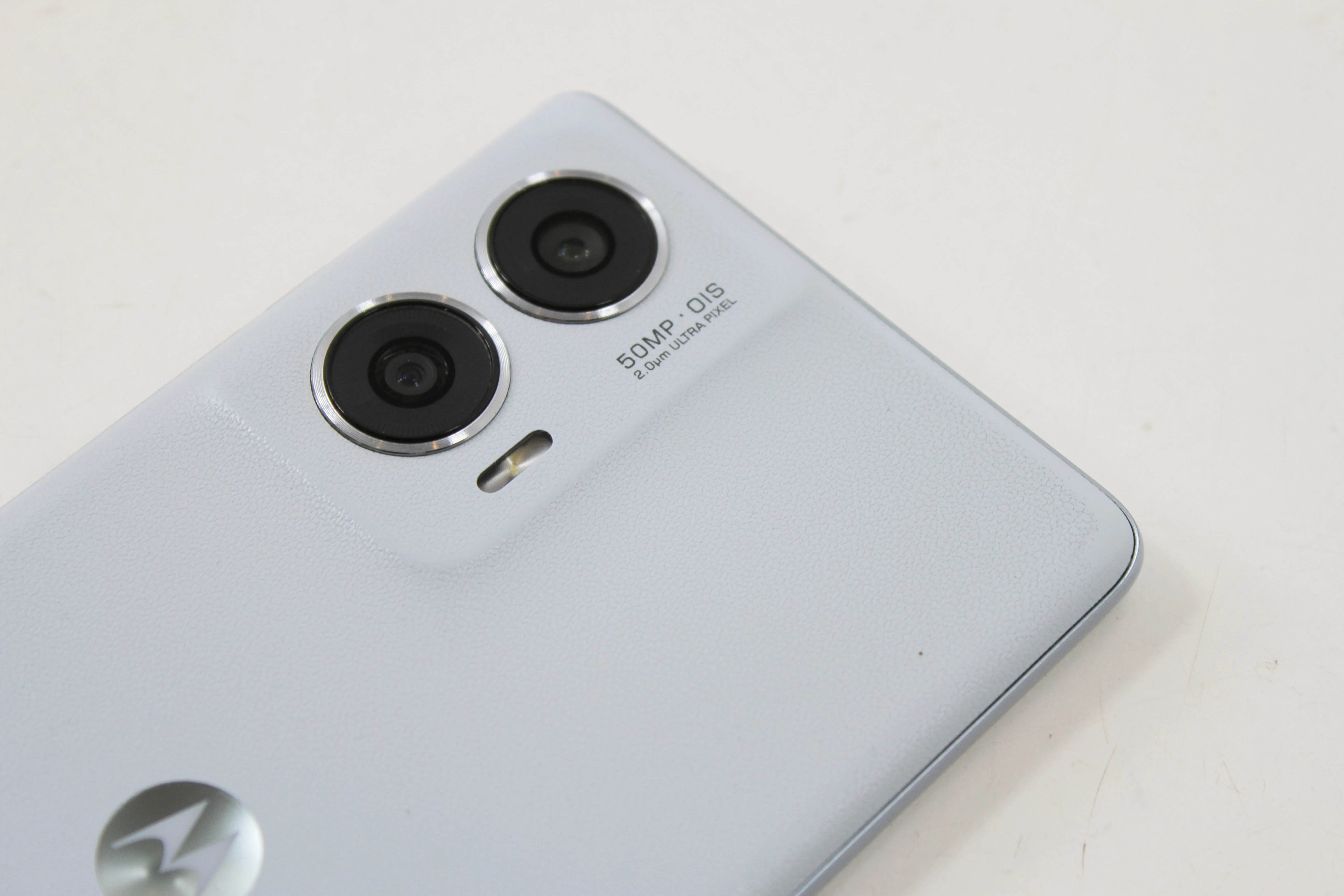 telefon-motorola-edge-50-fusion-8256gb-gwar-przekatna-ekranu-667