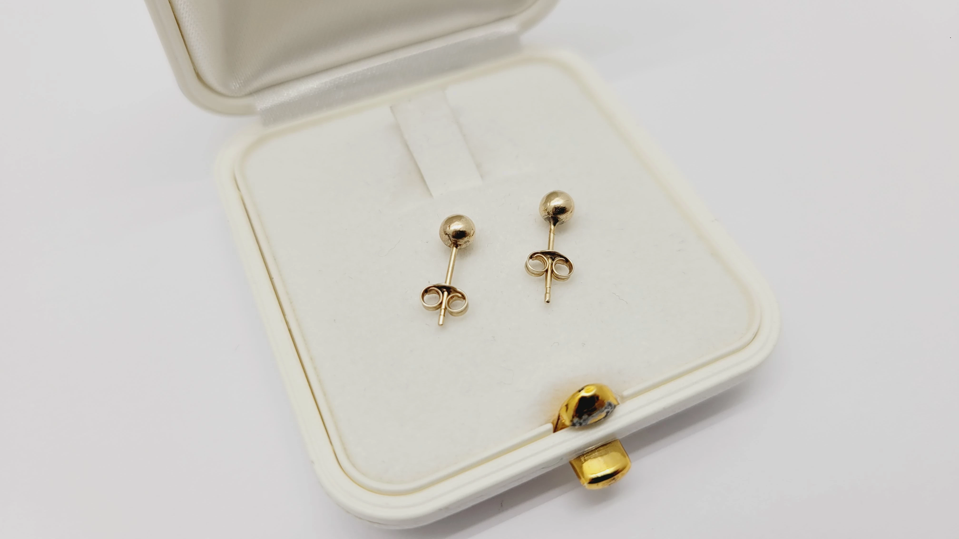 piekne-zlote-kolczyki-kulki-585-054g-stan-11323-2