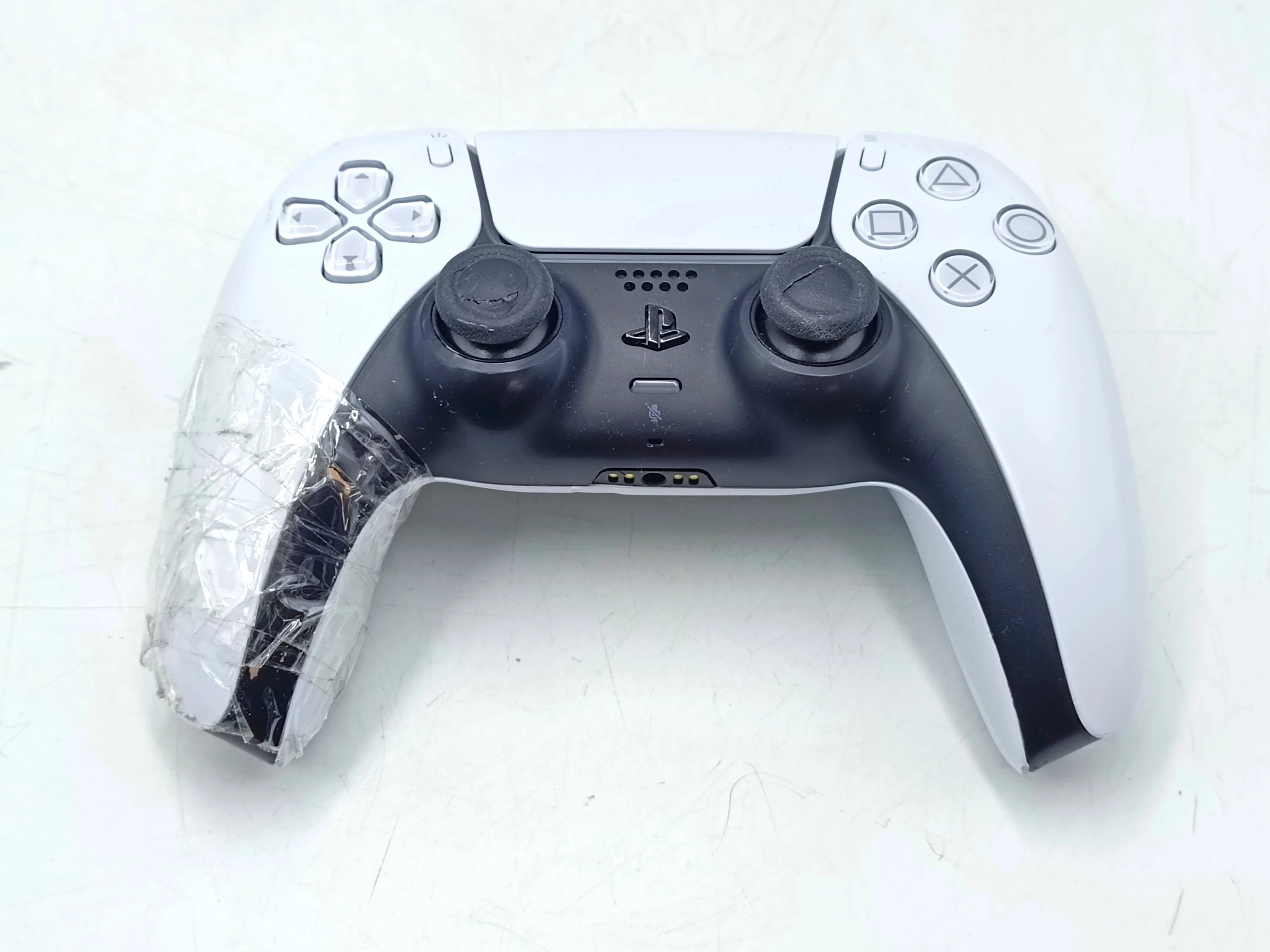 konsola-ps5-cfi-1116a-pad-ean-gtin-711719396604