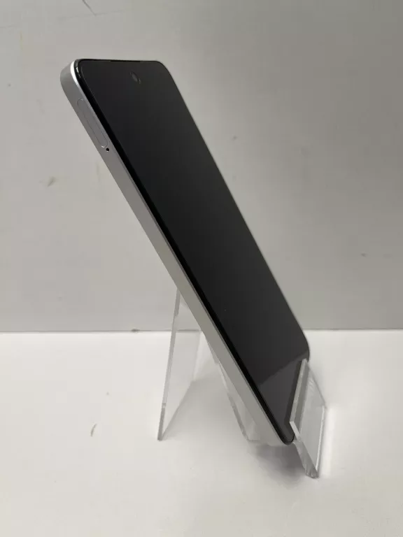 telefon-realme-c71-6128gb-przekatna-ekranu-667